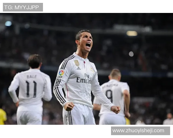 四大帅哥足球明星现身赛场 完美身姿与球技并存的风采