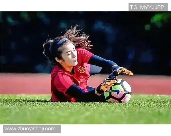 崭露头角的小女足球星勇闯国际赛场成就梦想未来 崭露头角的小女足球星勇闯国际赛场成就梦想未来