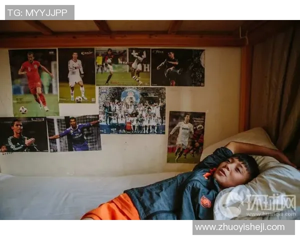 足球巨星训练幕后揭秘 提升技术的日常训练与秘笈分享